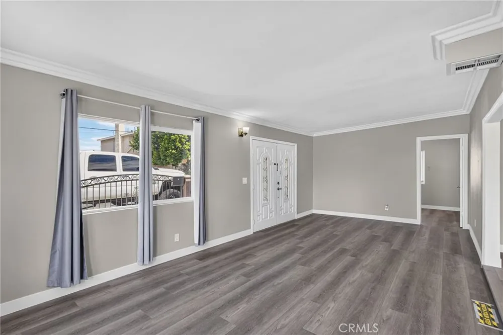 12808 Waco Baldwin Park, CA 91706