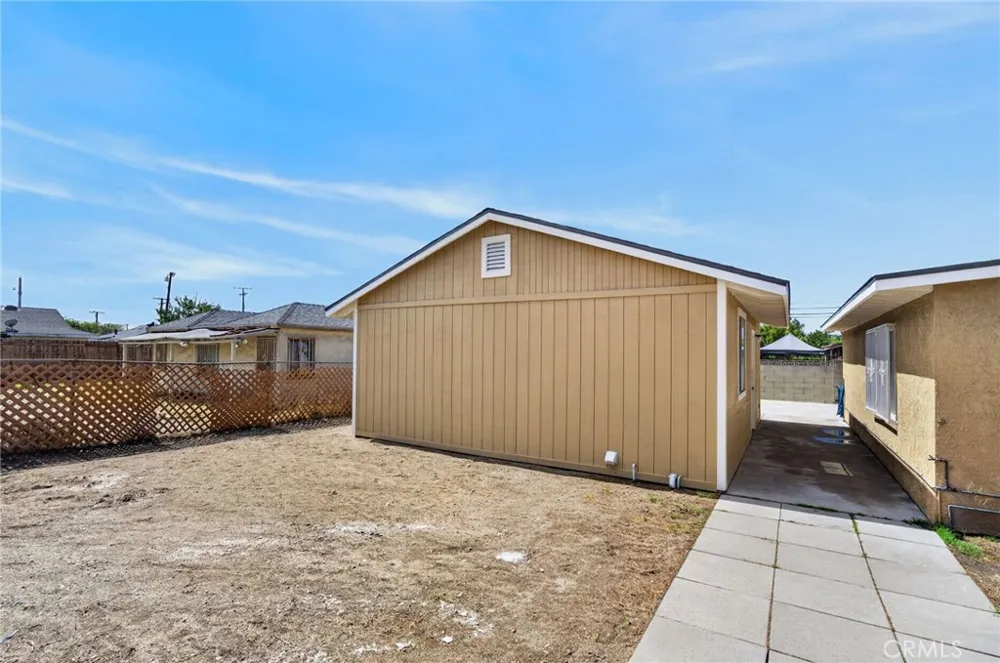 12808 Waco Baldwin Park, CA 91706