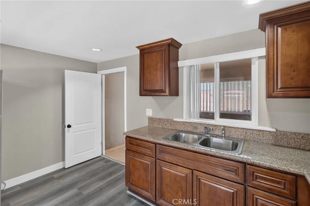 12808 Waco Baldwin Park, CA 91706