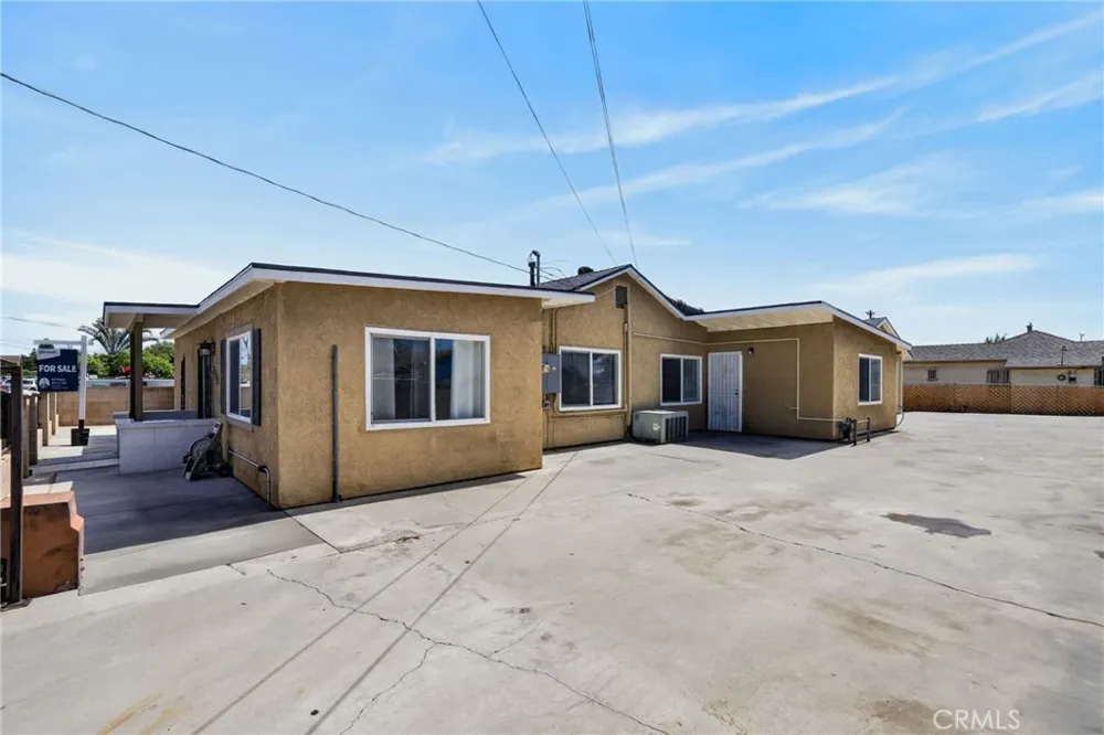 12808 Waco Baldwin Park, CA 91706
