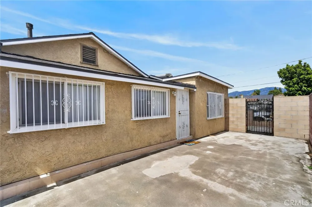 12808 Waco Baldwin Park, CA 91706