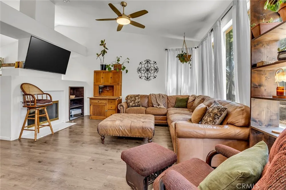 903 Sarazen Street Hemet, CA 92543