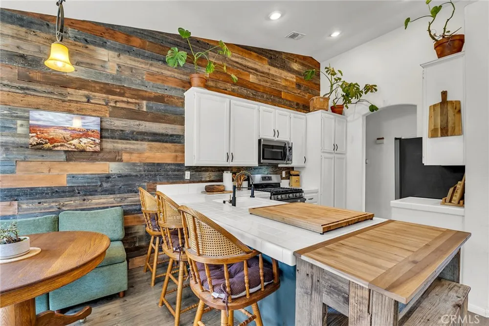 903 Sarazen Street Hemet, CA 92543