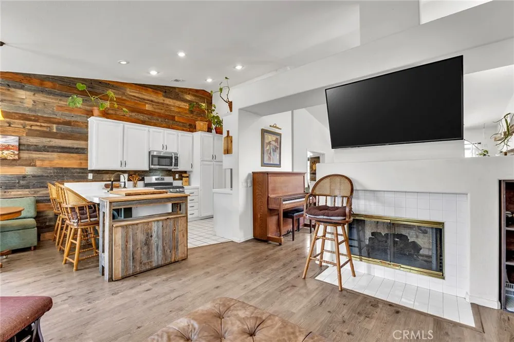 903 Sarazen Street Hemet, CA 92543