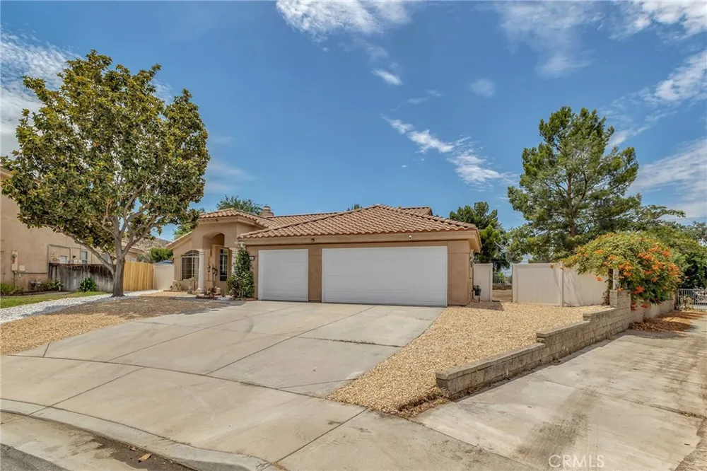903 Sarazen Street Hemet, CA 92543