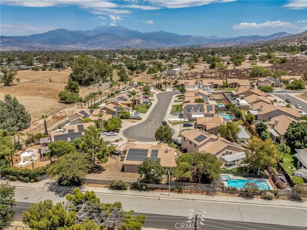 903 Sarazen Street Hemet, CA 92543