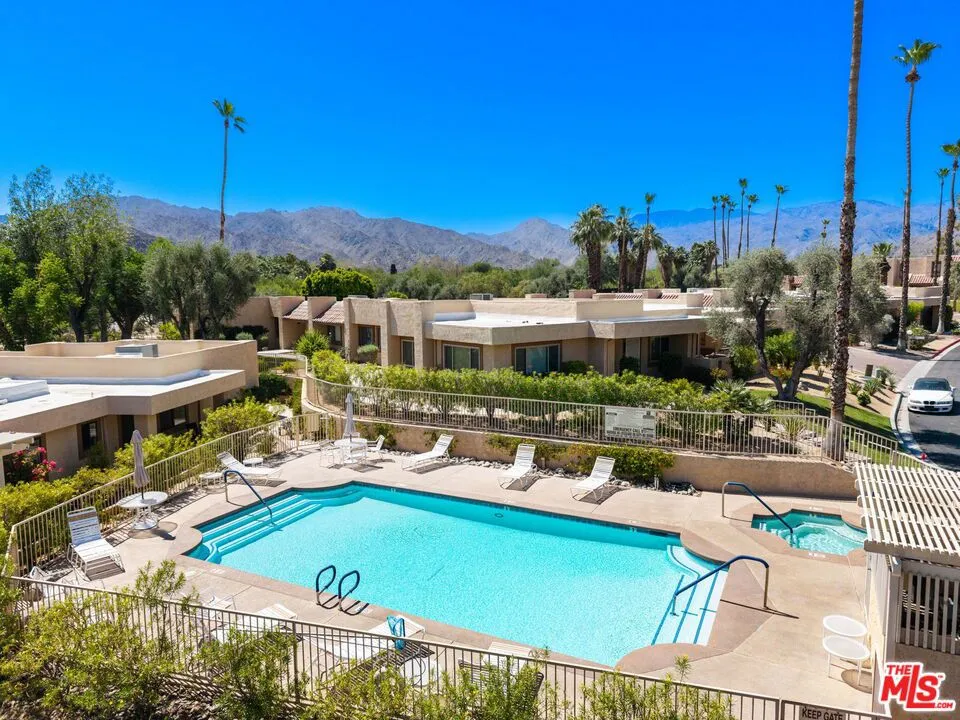 73729 Desert Vista Court Palm Desert, CA 92260