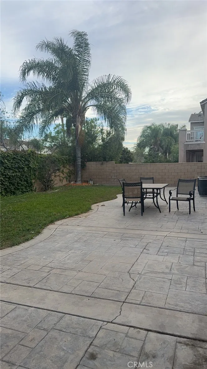 14135 Autumn Creek Court Eastvale, CA 92880