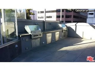 901 S FLOWER STREET #306 Los Angeles, CA 90015