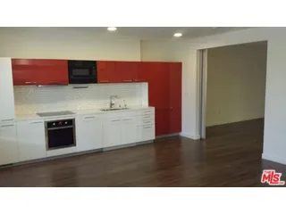 901 S FLOWER STREET #306 Los Angeles, CA 90015
