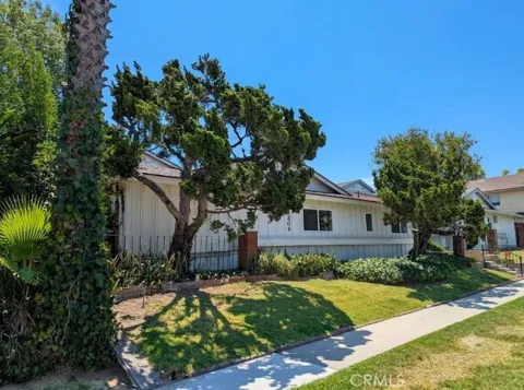 12406 Clearglen