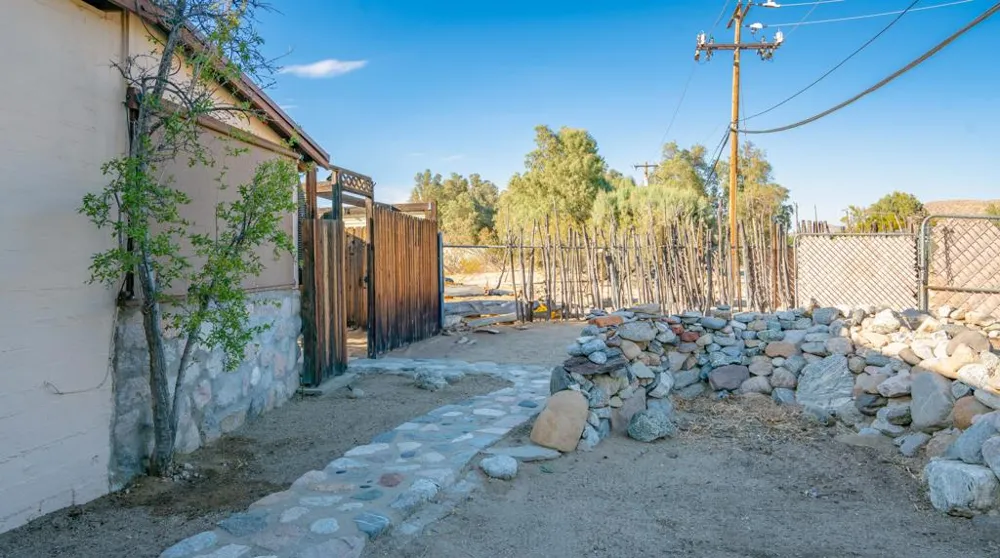 49769 29 Palms Highway Morongo Valley, CA 92256