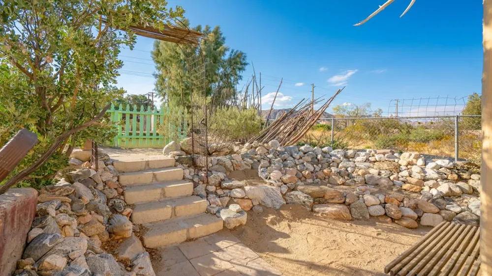 49769 29 Palms Highway Morongo Valley, CA 92256