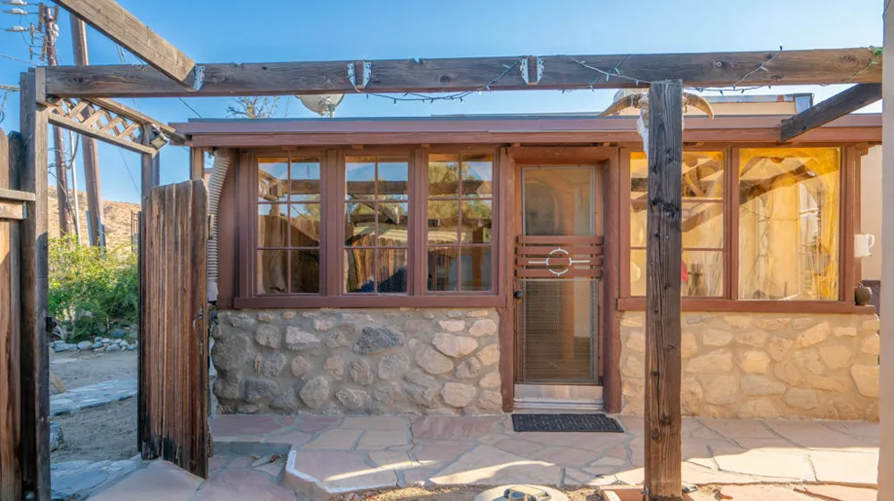 49769 29 Palms Highway Morongo Valley, CA 92256