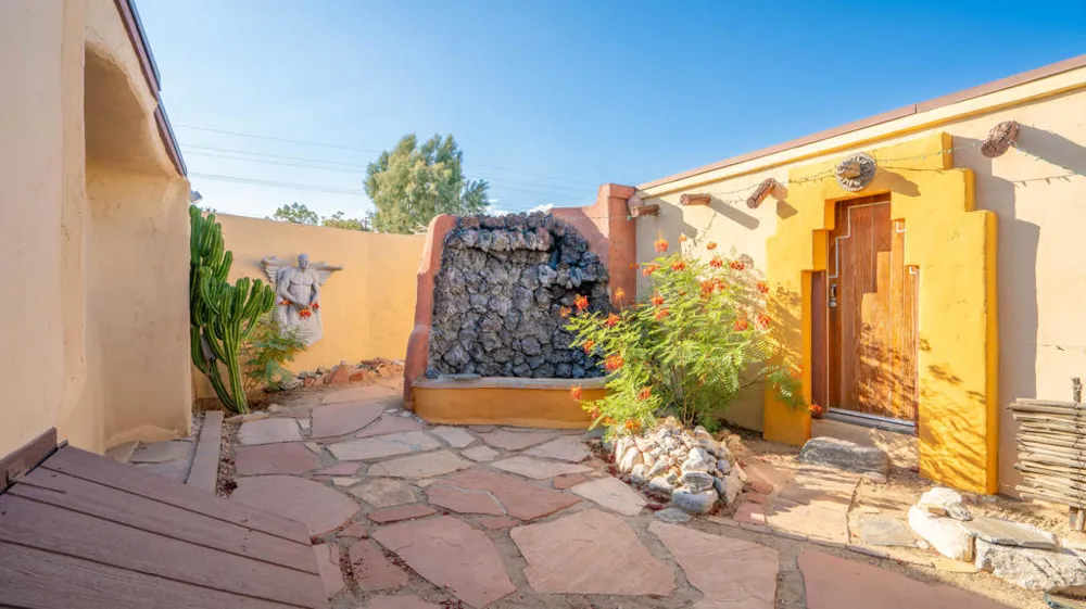 49769 29 Palms Highway Morongo Valley, CA 92256