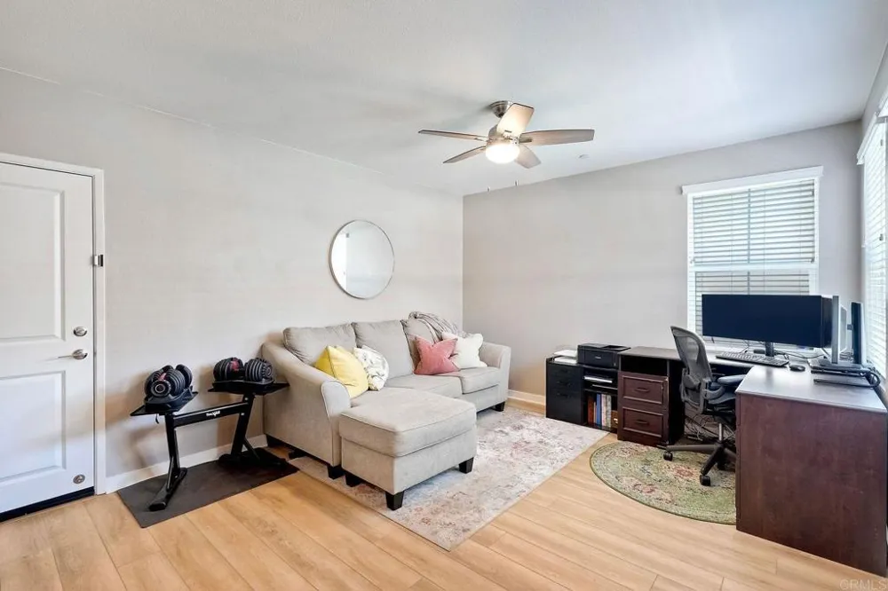 437 Carina Glen Escondido, CA 92025