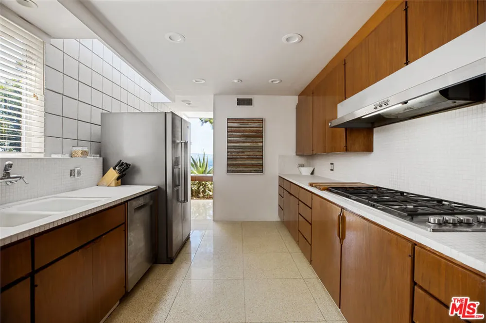 3346 Beverly Ranch Road Beverly Hills, CA 90210