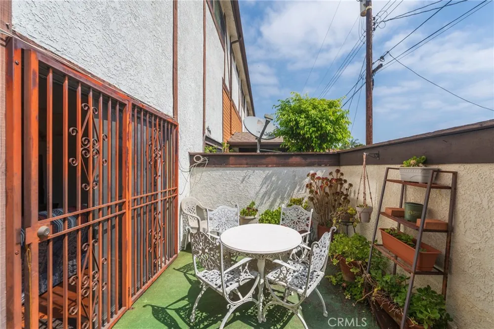 535 E 223rd Street #16 Carson, CA 90745