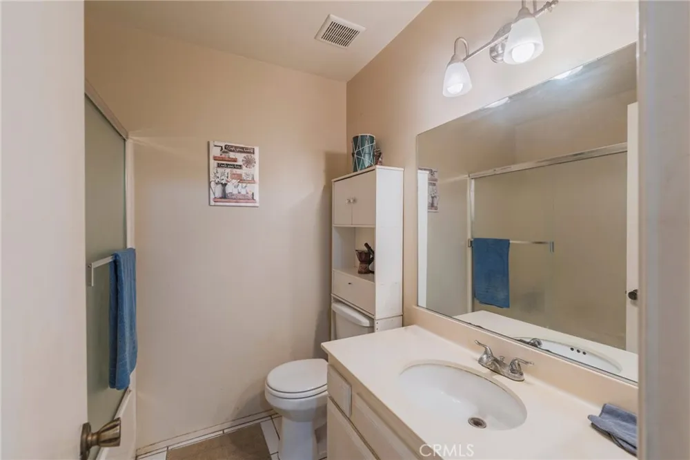 535 E 223rd Street #16 Carson, CA 90745