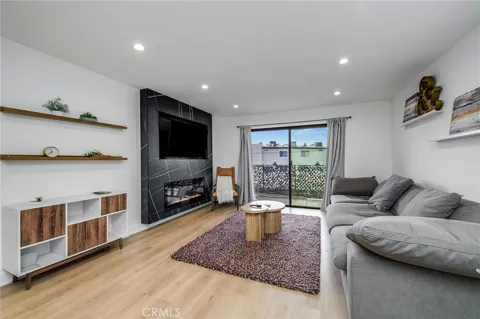 4311 Colfax #107