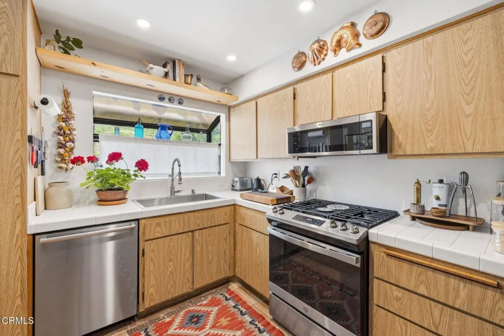 771 Seneca #D54 Ventura, CA 93001