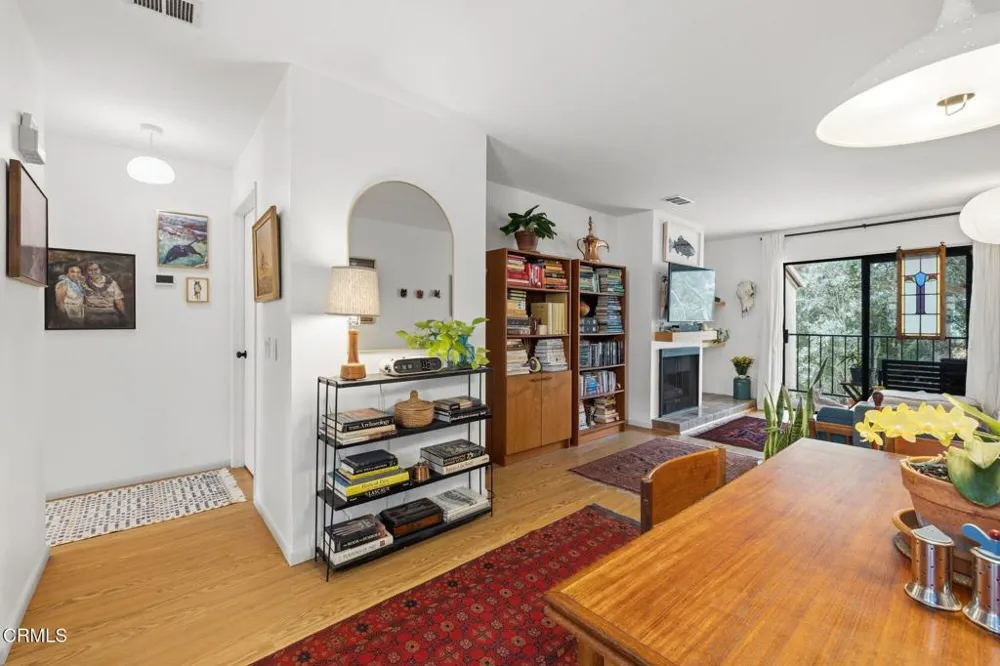 771 Seneca #D54 Ventura, CA 93001