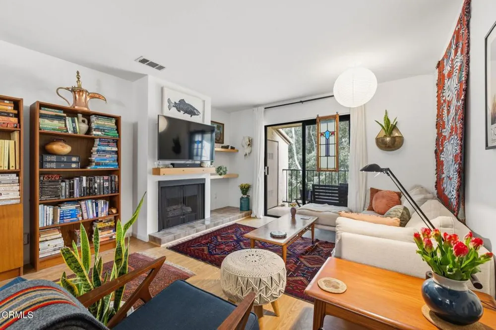 771 Seneca #D54 Ventura, CA 93001