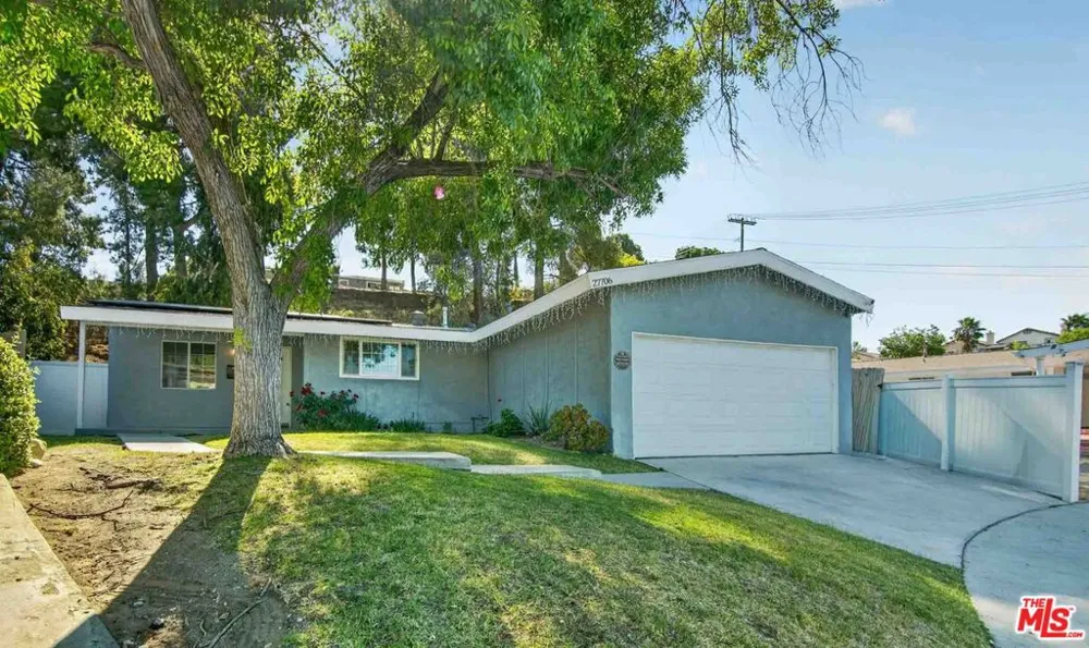 27706 Haxton Drive Santa Clarita, CA 91351