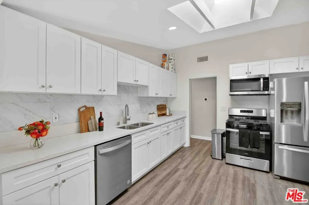 27706 Haxton Drive Santa Clarita, CA 91351