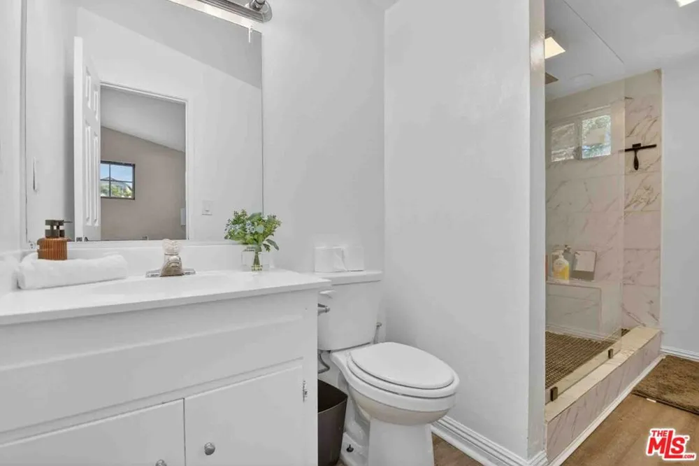 27706 Haxton Drive Santa Clarita, CA 91351