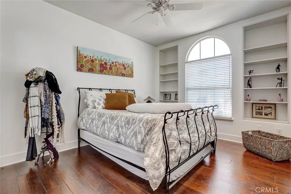 216 High Meadow Simi Valley, CA 93065
