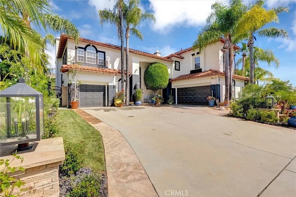 216 High Meadow Simi Valley, CA 93065