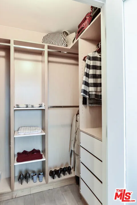 201 Ocean Avenue #404P Santa Monica, CA 90402