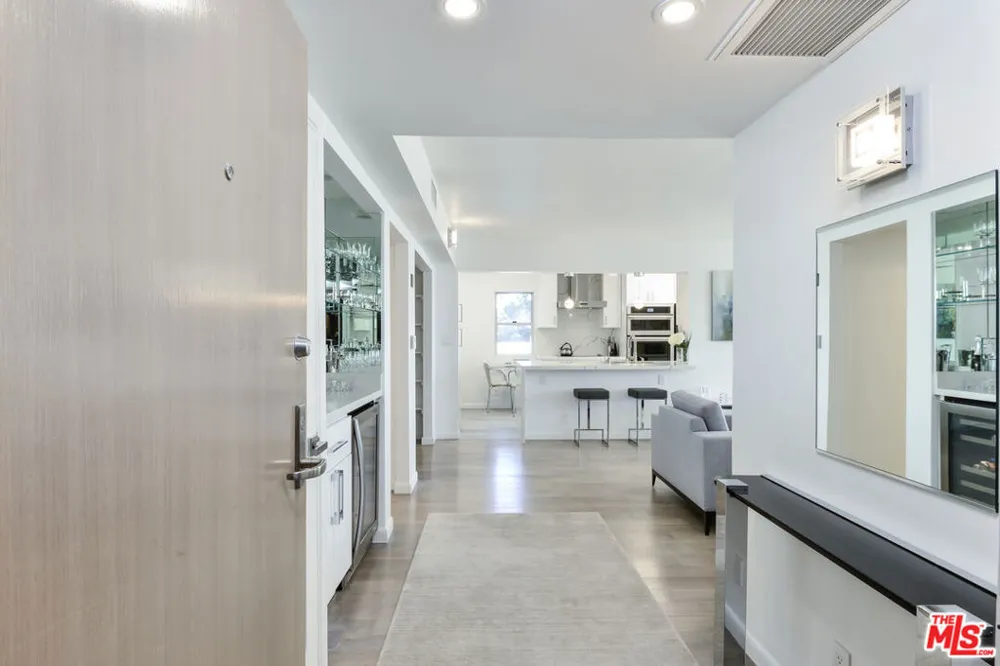 201 Ocean Avenue #404P Santa Monica, CA 90402