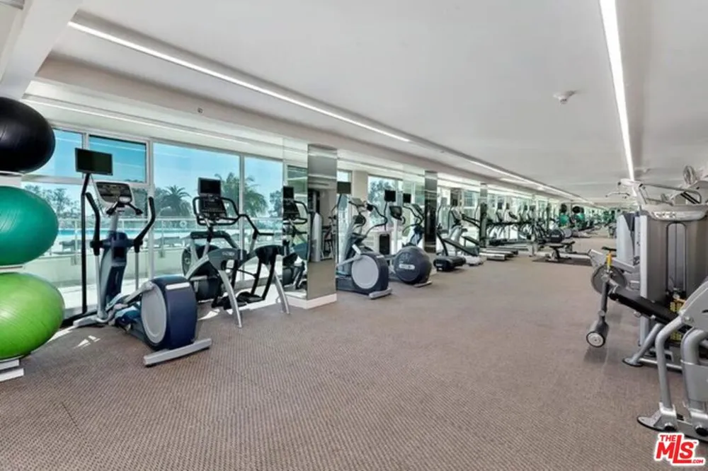 201 Ocean Avenue #404P Santa Monica, CA 90402