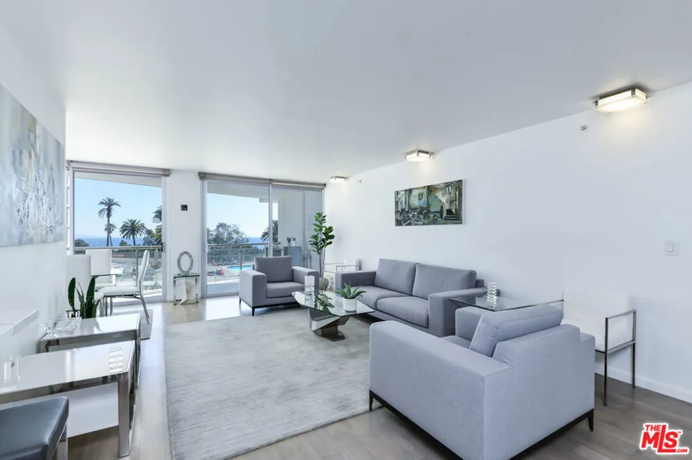 201 Ocean Avenue #404P Santa Monica, CA 90402