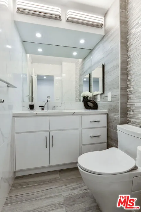 201 Ocean Avenue #404P Santa Monica, CA 90402