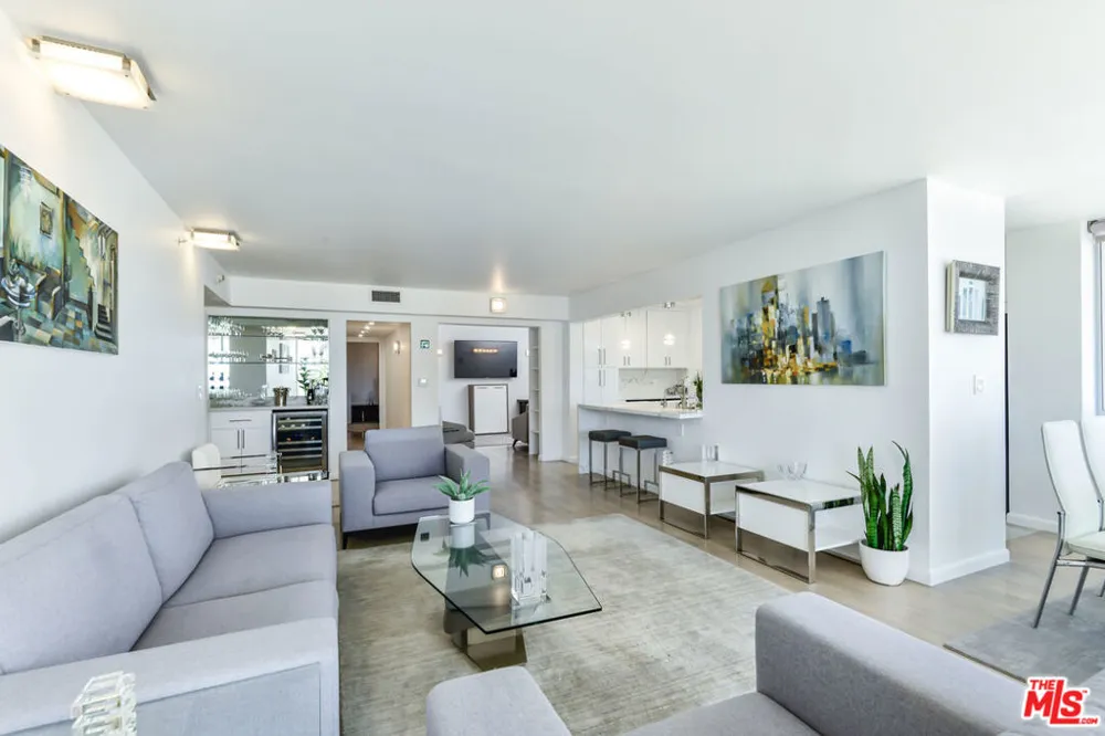 201 Ocean Avenue #404P Santa Monica, CA 90402