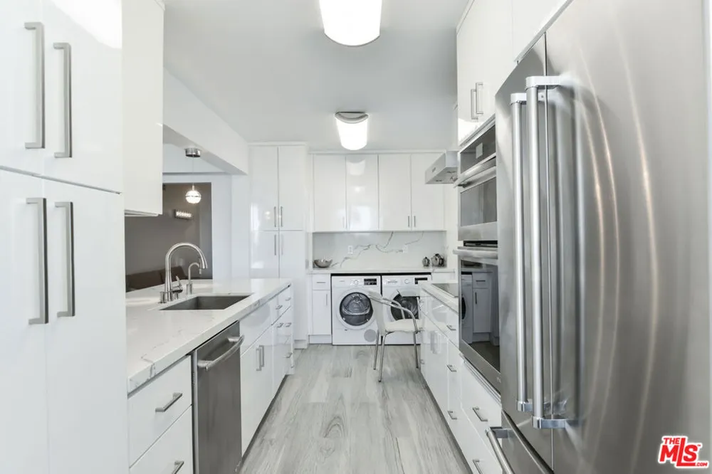 201 Ocean Avenue #404P Santa Monica, CA 90402