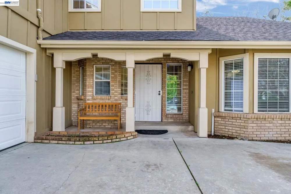 2034 Wrenwood Ave Clovis, CA 93611
