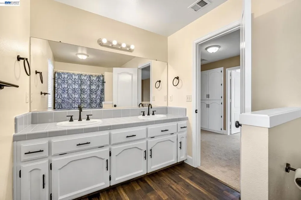 2034 Wrenwood Ave Clovis, CA 93611