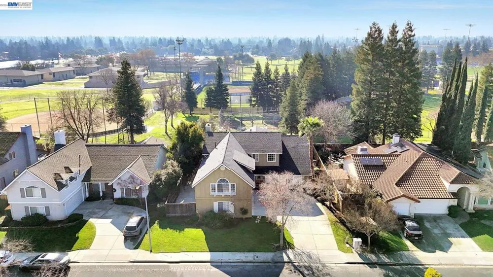 2034 Wrenwood Ave Clovis, CA 93611