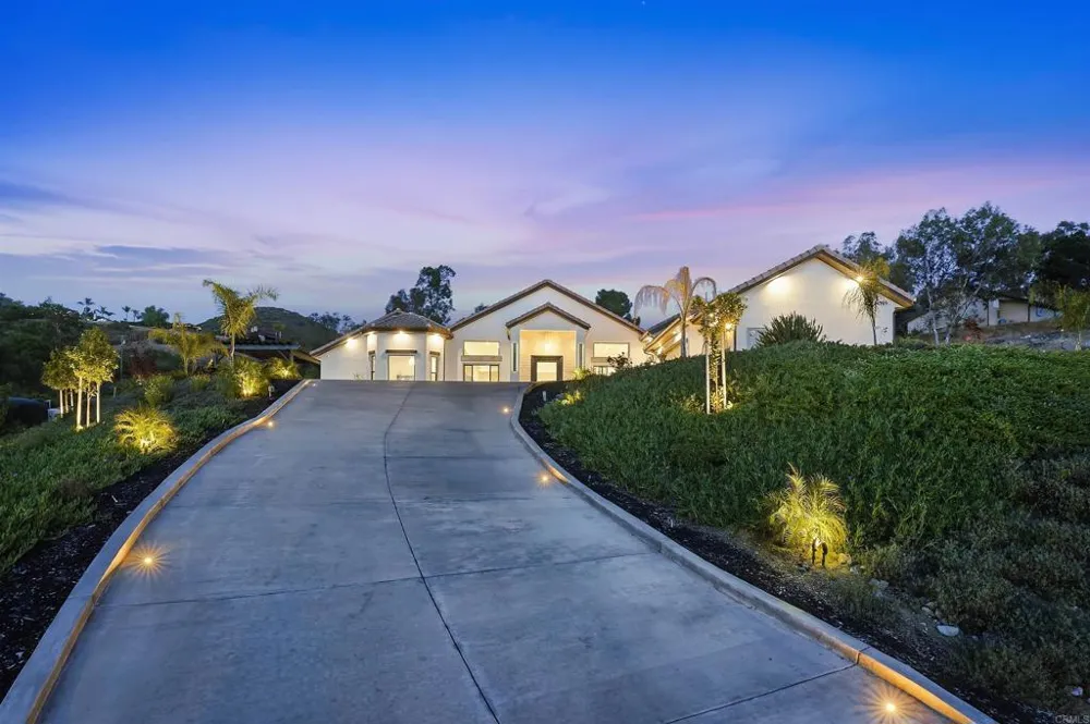 14989 Orchard View Drive Poway, CA 92064