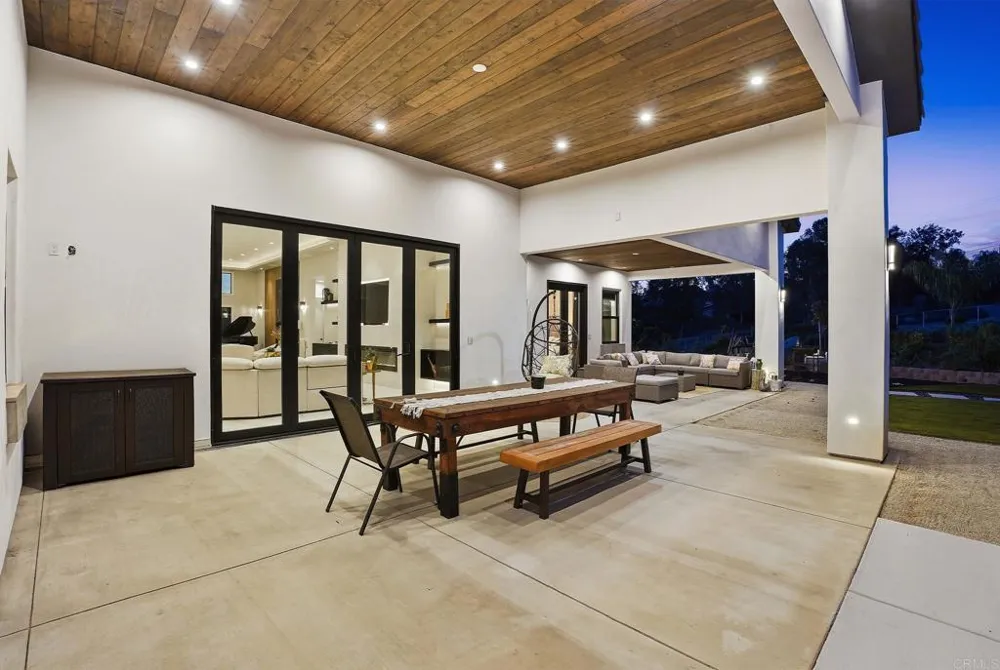 14989 Orchard View Drive Poway, CA 92064