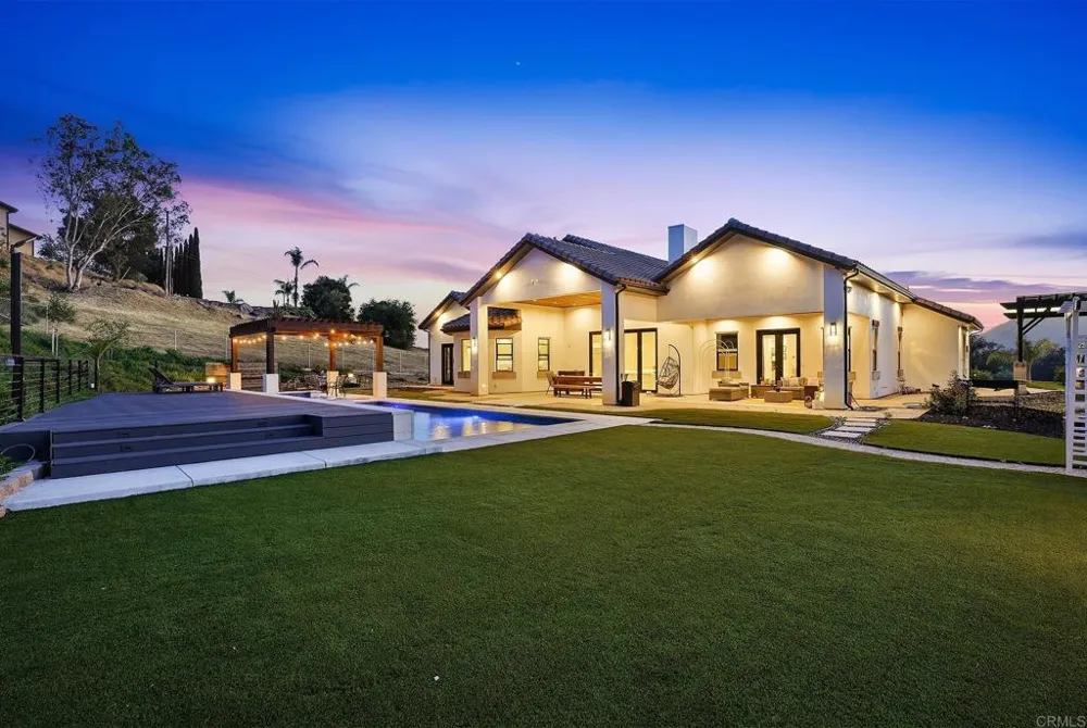 14989 Orchard View Drive Poway, CA 92064