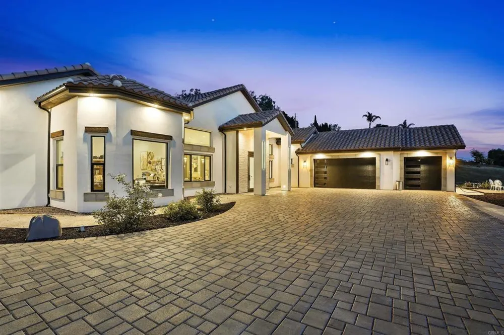 14989 Orchard View Drive Poway, CA 92064