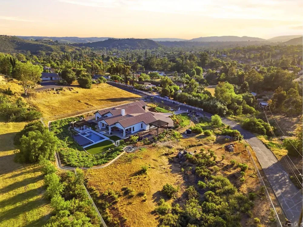 14989 Orchard View Drive Poway, CA 92064