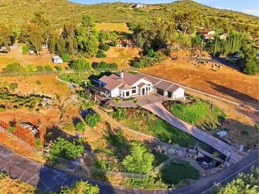 14989 Orchard View Drive Poway, CA 92064