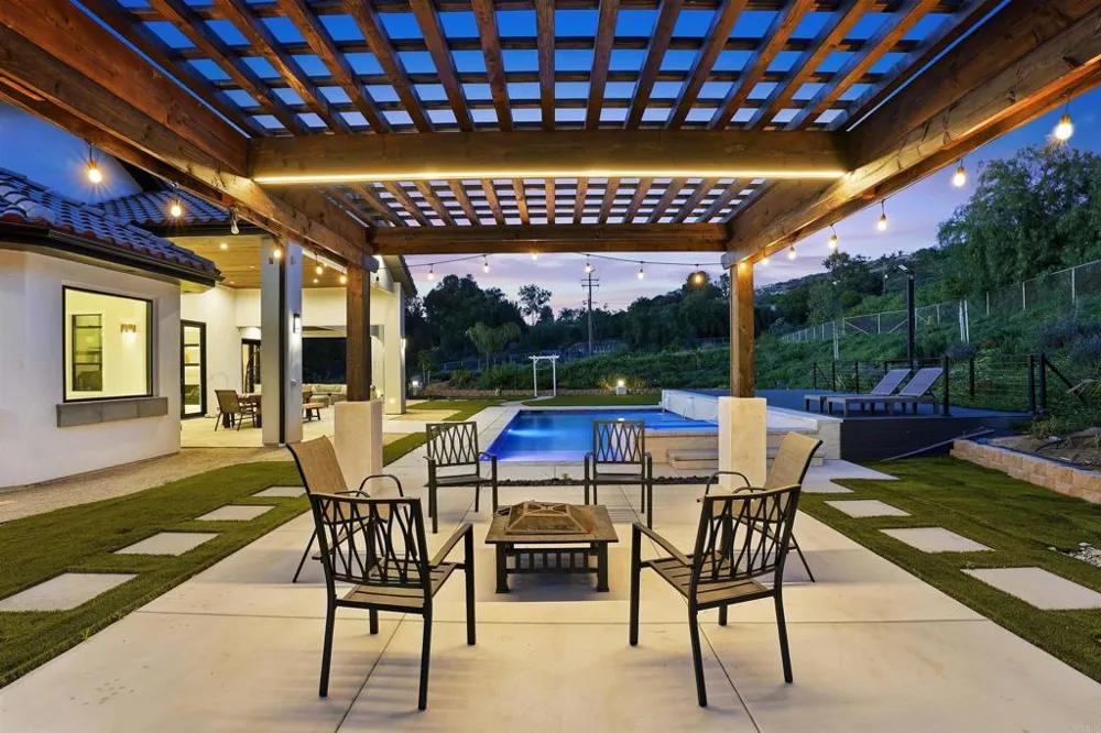 14989 Orchard View Drive Poway, CA 92064