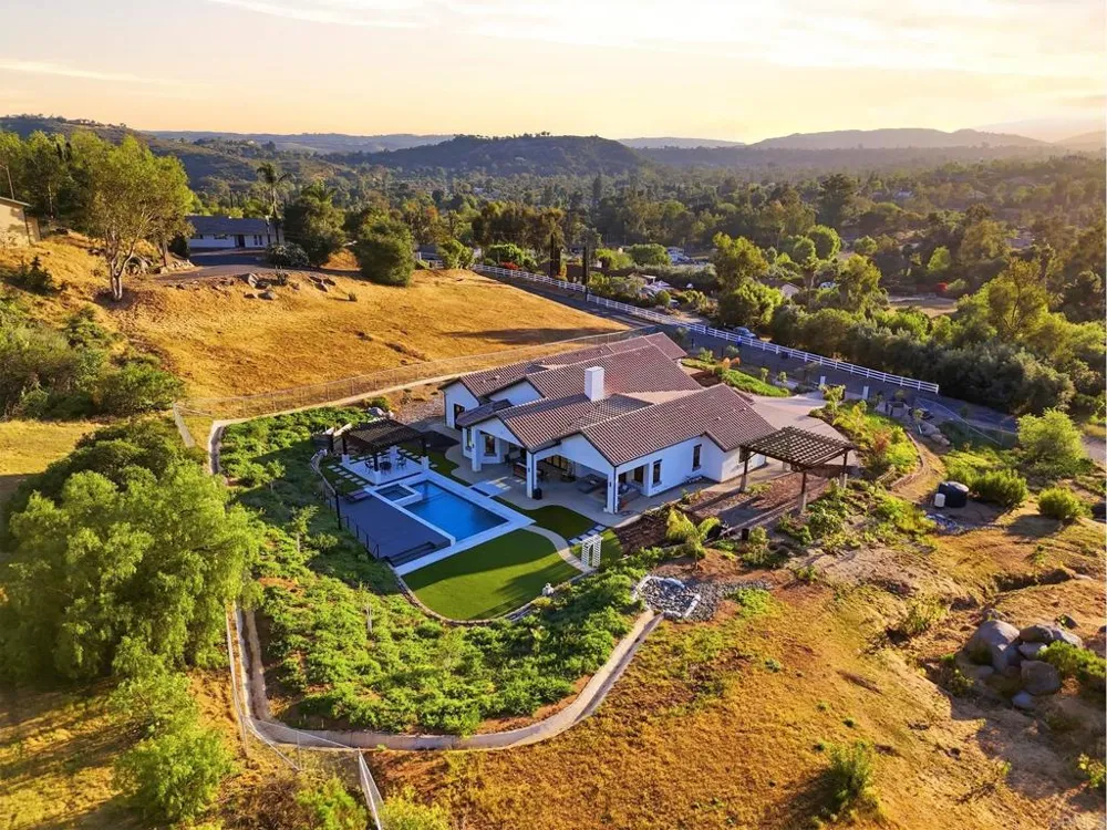 14989 Orchard View Drive Poway, CA 92064